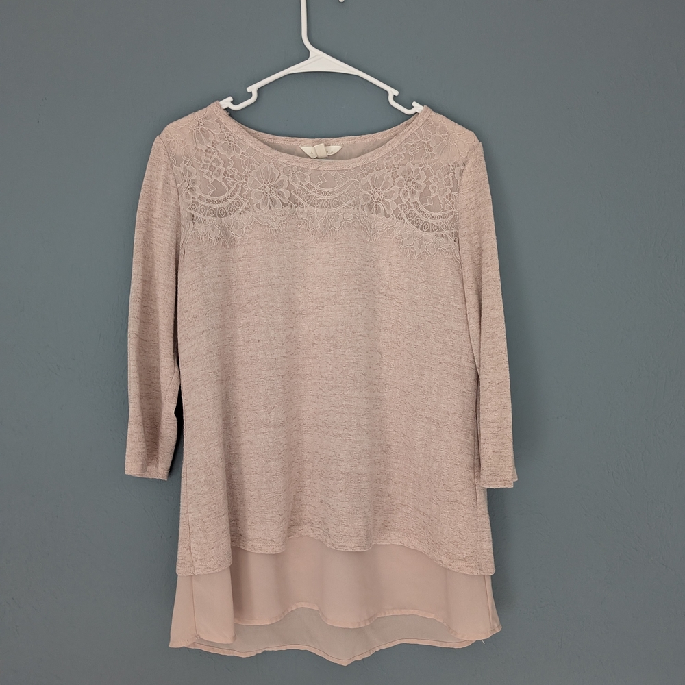 Adiva Pink Lace Blouse with Relaxed Fit